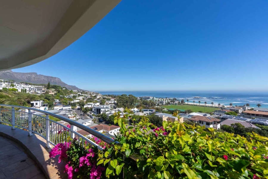 4 Bedroom Property for Sale in Camps Bay Western Cape